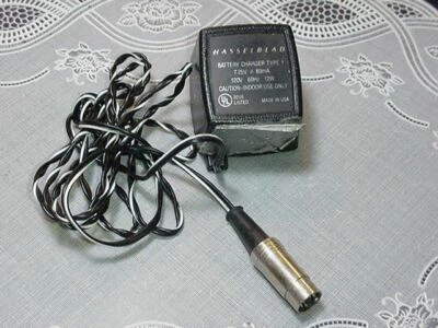 Hasselblad Battery Charger - 1 Rating 7.25 Volts @ 60Ma Used - Image 1 of 3