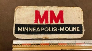 Parche trasero publicitario vintage para tractor Minneapolis Moline 8" x 3 3/4" - Imagen 1 de 4