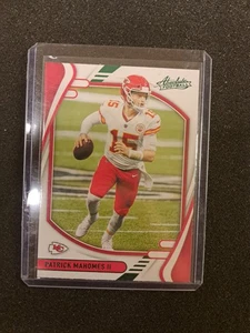 Panini Absolute Football 2021 Patrick Mahomes II Chiefs #1 Green Trading Card - Bild 1 von 1
