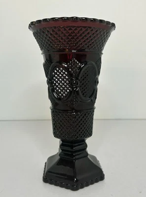 Florero de vidrio rojo rubí Avon CAPE COD Foto 1 de 4