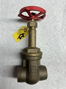 Milwaukee 1 1/2" Gate Valve Fig.149 125 S.W.P 200 W.O.G - Picture 1 of 4