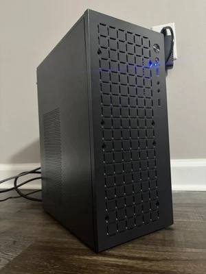 Gaming PC i7-7700 3050 8GB 32gb DDR4 1tb SSD - Image 1 of 4