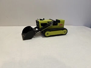 Vintage green 1975 TONKA Loader T-6 No. 2352 - Picture 1 of 6