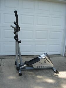 Manual Exerpeutic Elliptical Machine With Monitor
