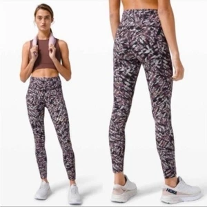 Neu mit Etikett lululemon Fast Free Tight II 25" hoher Bund nicht reflektierend Nulux Damengröße 2 - Bild 1 von 9