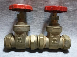2 X 22mm Wheelhead Brass Gate Valve Compression Valves Job Lot - Picture 1 of 2