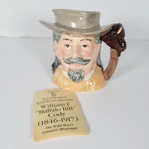 Brocca personaggio 3D Buffalo Bill ~ Royal Doulton Toby ~ The Wild West ~ D6735 ~ 5,5" - Foto 1 di 10