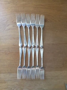 12 TENEDORES ANTIGUOS DE POSTRE PLATA SÓLIDA ANTIGUO PATRÓN INGLÉS LONDRES 1820/21 - Imagen 1 de 6