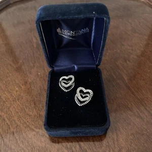 Pendientes de doble corazón Montana Silversmiths - Imagen 1 de 3