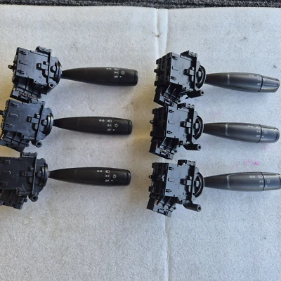 Interruptor de faros SUZUKI FZ SWIFT / SPORTS FZC82S / FZC32S / HZC82S 2/2011-6/2017 Foto 1 de 4