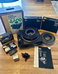 Kodak Carousel 4600 Slide Projector With Great Extras! Tested And Works Great! - Picture 1 of 8