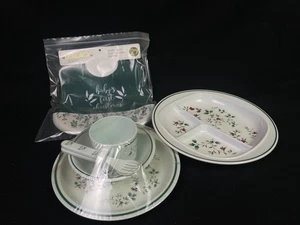 Lila & Jack  Baby Dish Utensils Set Including Baby First Chrismas Set - Picture 1 of 6