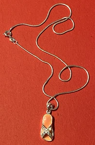 925 Silver Vintage Peach Enamel Flip Flop Pendant & 925 Sterling Necklace - Picture 1 of 9