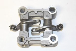 ROCKER ARMS CAMSHAFT SEAT GY6 49cc 50CC 80 139QMB SCOOTER ATV Moped Kymco Roketa - Imagen 1 de 4