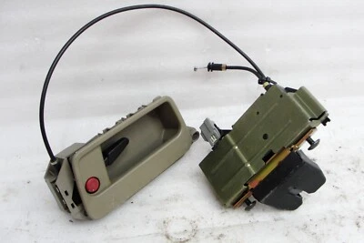 Volvo XC90 rear tailgate trunk latch lock actuator assembly OEM 03-14 third row - Image 1 of 3