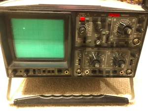 Metrawatt Oszilloskop 60 MHZ M-6003 2 Channel osciloscope powers up startet - Bild 1 von 6