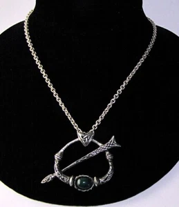 Collar colgante de nudo celta Tara plata esterlina 925 irlandesa cadena larga de 22 - Imagen 1 de 6