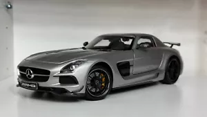 Minichamps 1/18 Mercedes Benz SLS AMG BLACK Series Grey limited 300 Rare!!! - Picture 1 of 6