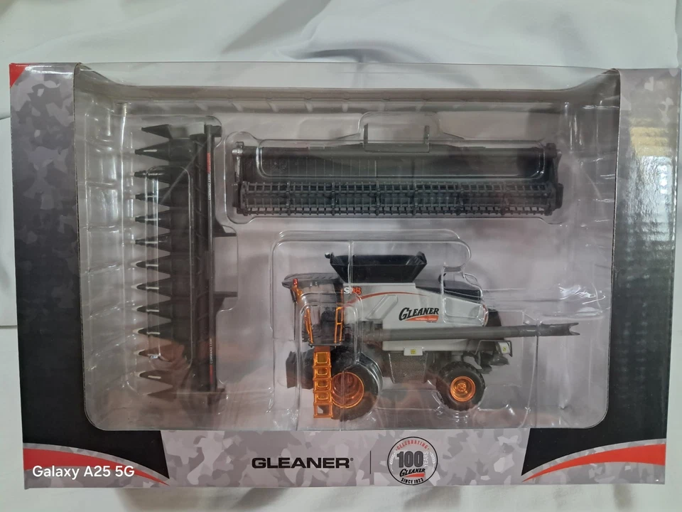 SpecCast Gleaner S98 Toy Combine "Centennial Edition" 1/64 Scale NIB Chase Model - Image 1 of 1