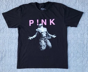 EUC Unisex PINK 2023 Concert Tour Graphic Print T-Shirt in Black; Size Large - Picture 1 of 3