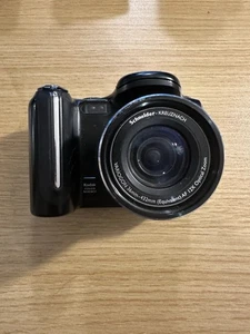 Kodak P712 Black 7.1MP Camera PLEASE READ for parts or Repair - Picture 1 of 2
