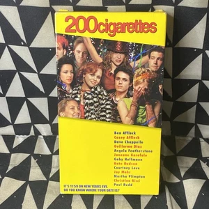 200 Cigarettes Blue Shell VHS Video 1999 Blockbuster EX Rental Copy Ben Affleck - Foto 1 di 10