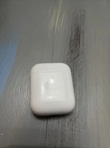 Apple AirPods Charging Case Replacement Only (Works w/ 1st & 2nd Gen) A1602 - Picture 1 of 5