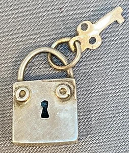 Vintage Padlock and key Sterling Silver Charm Pendant - Picture 1 of 7