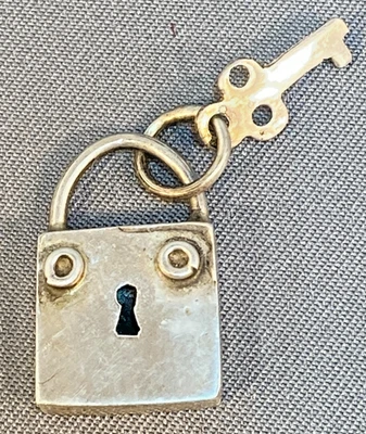 Vintage Padlock and key Sterling Silver Charm Pendant - Image 1 of 4