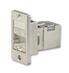 MULTICOMP - Coupleur monté en panneau Cat5e RJ45 STP - Photo 1/1