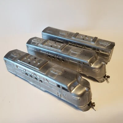 Carrocería diésel Cary Locomotive Works HO - F3 para Athearn - Juego combinado A & B Foto 1 de 4