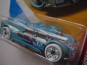 HOT WHEELS: What-4-2. Emocionadores corredores. HIELO. 212/247 ¡Nuevo en Blister Pack! - Imagen 1 de 2