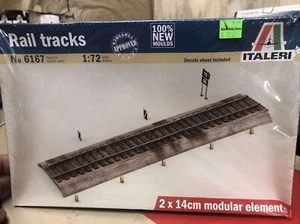 Sección de vías férreas a escala 1/72 Italeri 6167 - Imagen 1 de 2