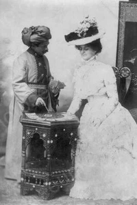 Adivino lee tarjetas de mujer años 1900 reimpresión profesional de laboratorio fotográfico - Imagen 1 de 1