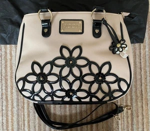 Damen Handtasche rosa und schwarz von Floozie mit abnehmbarem Riemen - Bild 1 von 4