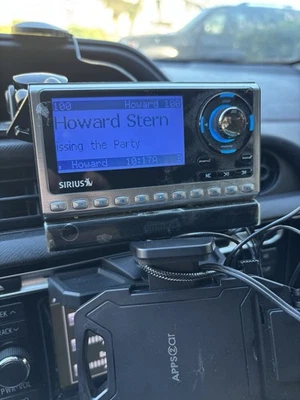 Sirius SP4 - Satellite Radio Receiver And Cords LIFETIME SUB SPORTS HOWARD OZZY - Image 1 of 3