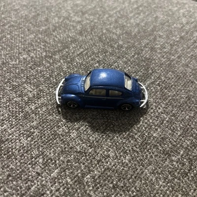 Maisto VW 1300 Beetle Die Cast 1:64 Vintage Blue - Image 1 of 4