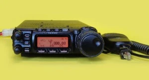 Yaesu FT-857DM HF VHF UHF Mobile Portable Transceiver Ham Radio Working - Zdjęcie 1 z 4