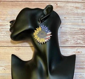 American Flag Pattern Sunflower Drop Wood Earrings - Picture 1 of 3
