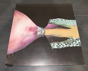 PAINTED SHIELD - Painted Sheild 2 - Coke Bottle Clear 2022 12" Vinyl LP Pearl Jam - Bild 1 von 2
