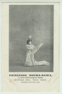 Princesa Nouma-Hawa - Una intérprete de circo Lilliput enana de la década de 1910 postal de colección - Imagen 1 de 2