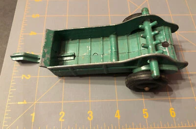 "Esparcidor de estiércol verde vintage HUBLEY Toys 6"" #50" Foto 1 de 4
