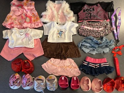 Lote de ropa y zapatos vintage Build A Bear Workshop - muy buen estado Foto 1 de 4