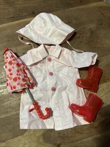 18 Zoll Puppen-Regenkleidung - beinhaltet: Stiefel, Mantel, Hut & Regenschirm - Markenlos - Bild 1 von 4