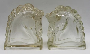 VINTAGE 2 Stück MCM GEPRESSTE SCHWERE PFERDE BUCHSTÜTZEN BUND KLARGLAS 50er Jahre? - Bild 1 von 6