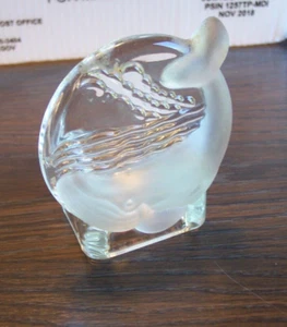 Candelabro de cristal esmerilado y transparente de ballenas ver fotos - Imagen 1 de 4