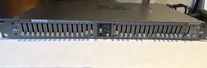 Samson E30 2/3 30 Stereo 15 Band Equalizer EQ Rack Mount 1u Analog XLR and 1/4in - Picture 1 of 9