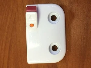 1 pieza de dispositivos de prevención de caídas de seguridad infantil de restablecimiento automático de zinc 1780FM-DERECHA-BLANCA - Imagen 1 de 1