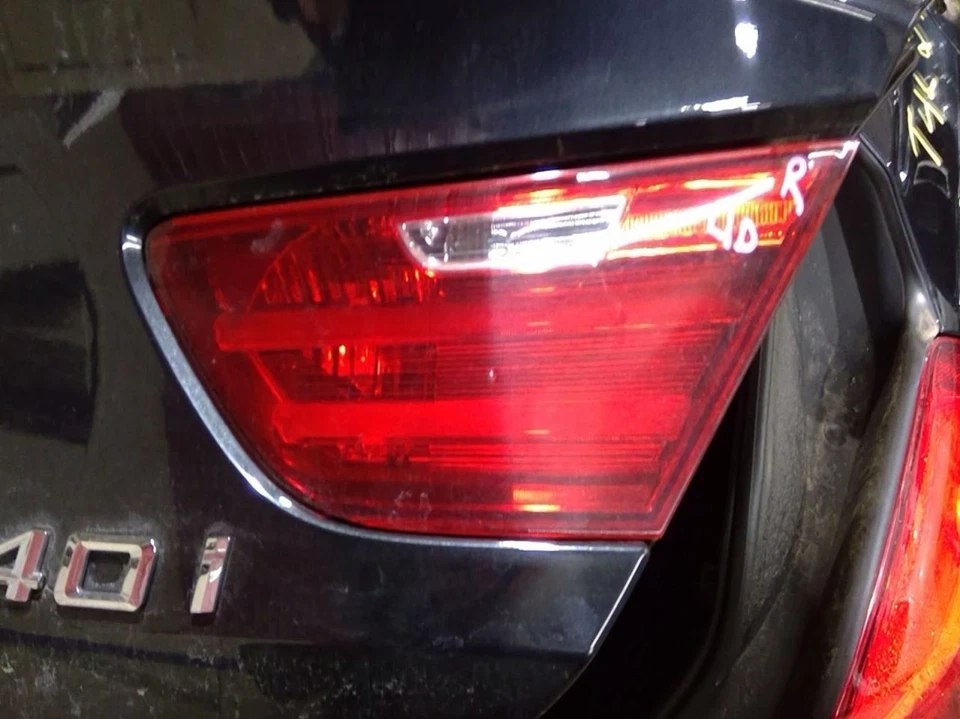 Lanterna traseira direita do passageiro montagem na tampa se encaixa 12-19 BMW 640i 877652 - Imagem 1 de 4