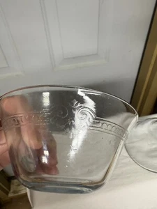 Set of 2 Vintage Fire King Clear Glass Etched Embossed Dessert/Custart Bowls - Picture 1 of 7